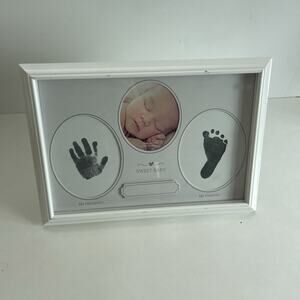 C.R.Gibson, Baby’s First Prints Frame, First Year Newborn Baby Collage Keepsake